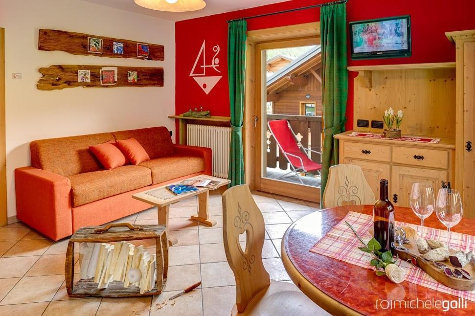Art Apartments Casa Lapis Livigno Kamer foto